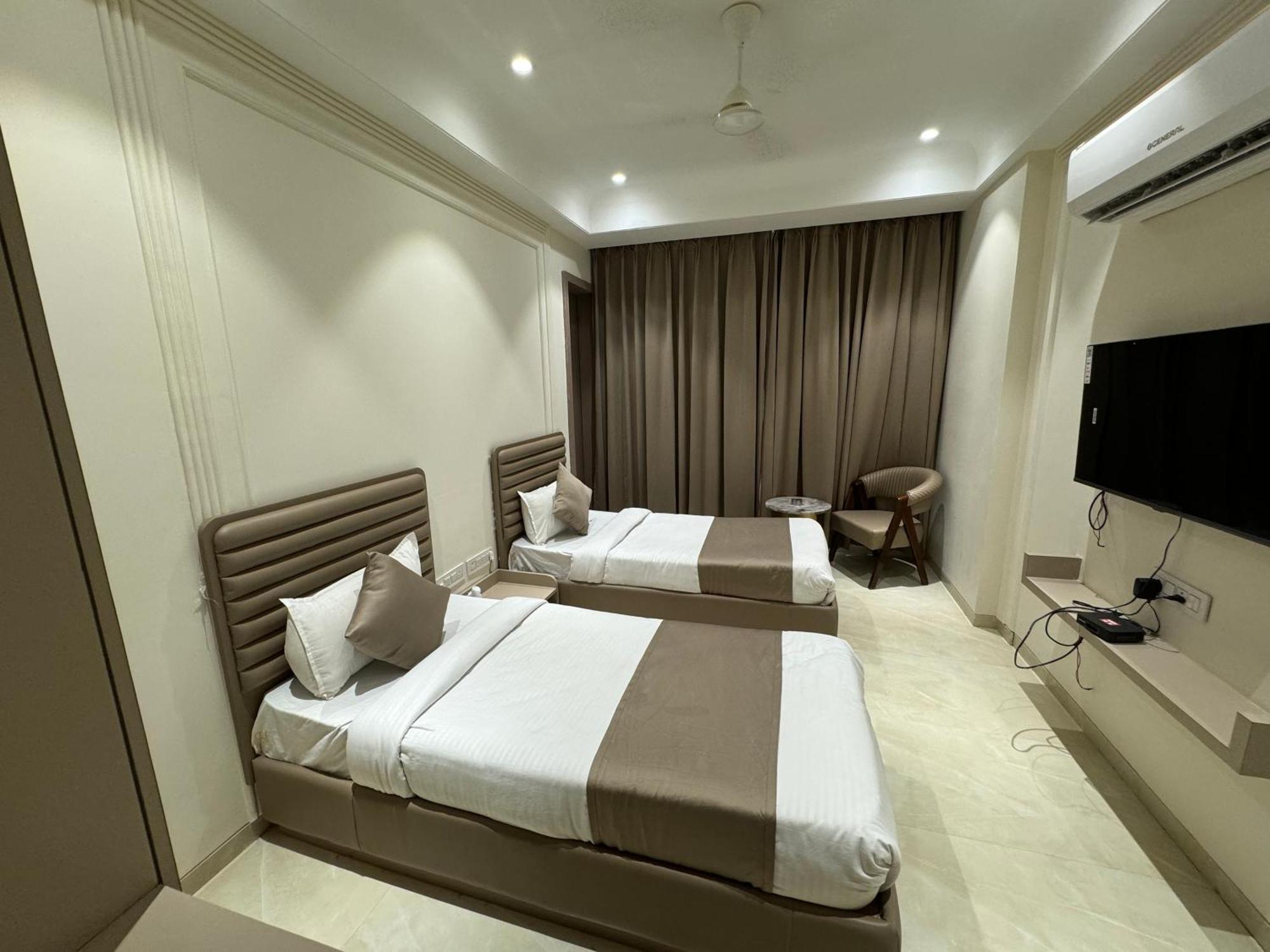 Hotel Fortune Inn Bhopal Eksteriør billede