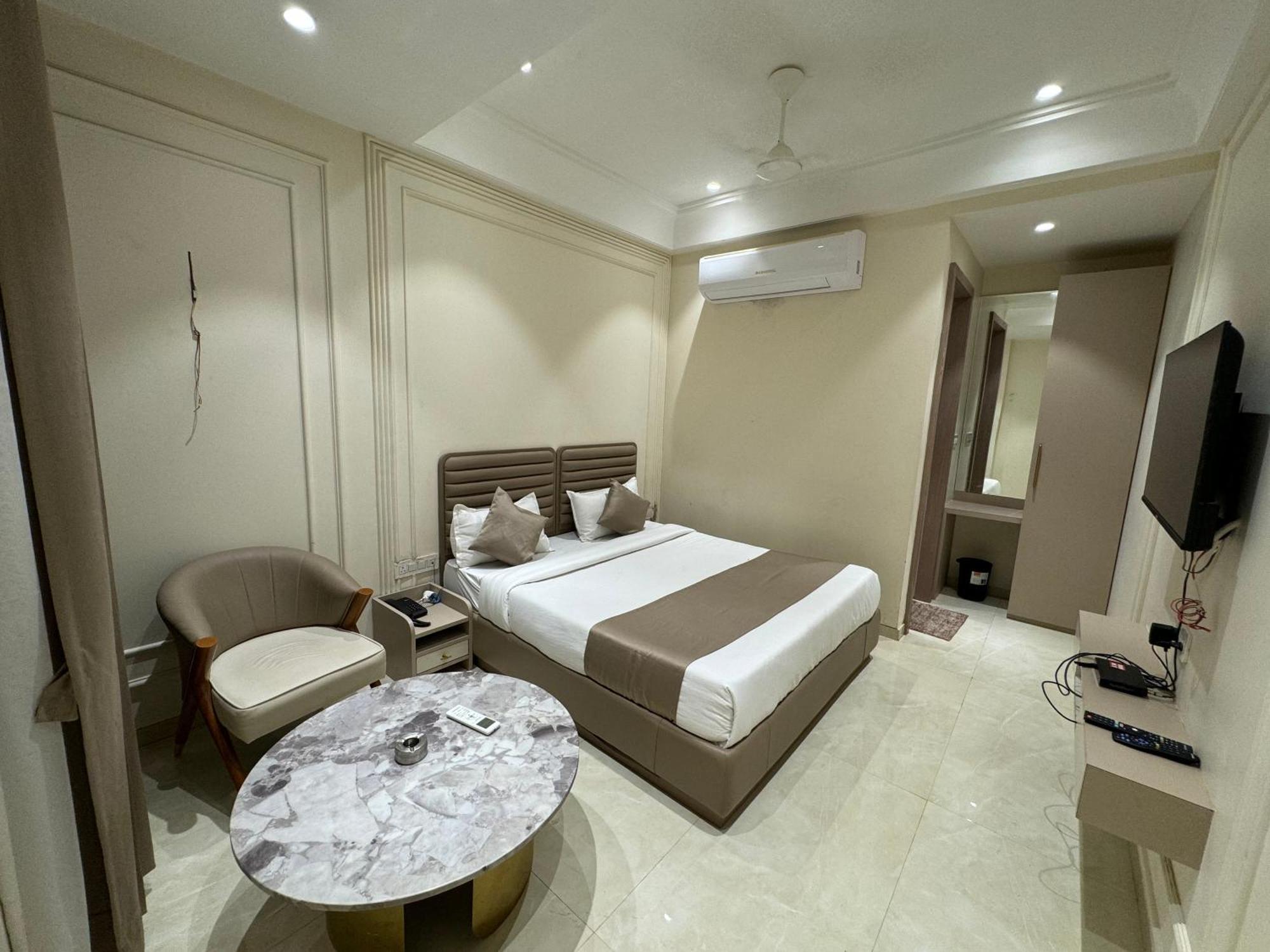 Hotel Fortune Inn Bhopal Eksteriør billede